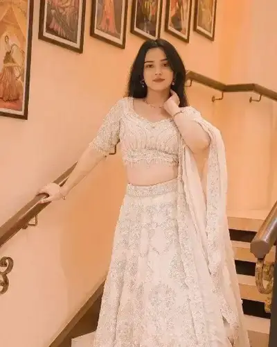 Escort Service In Chandur Railway